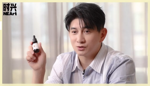 吴奇隆翻包视频案例